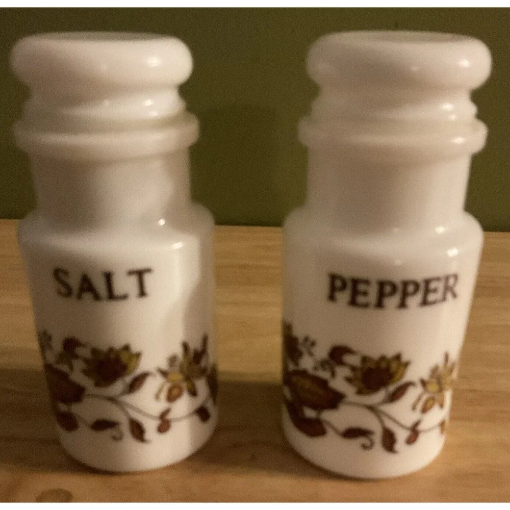 Vintage 10 Piece Milk Glass Cruets, Salt And Pepper Shakers‎ And Spice Jars